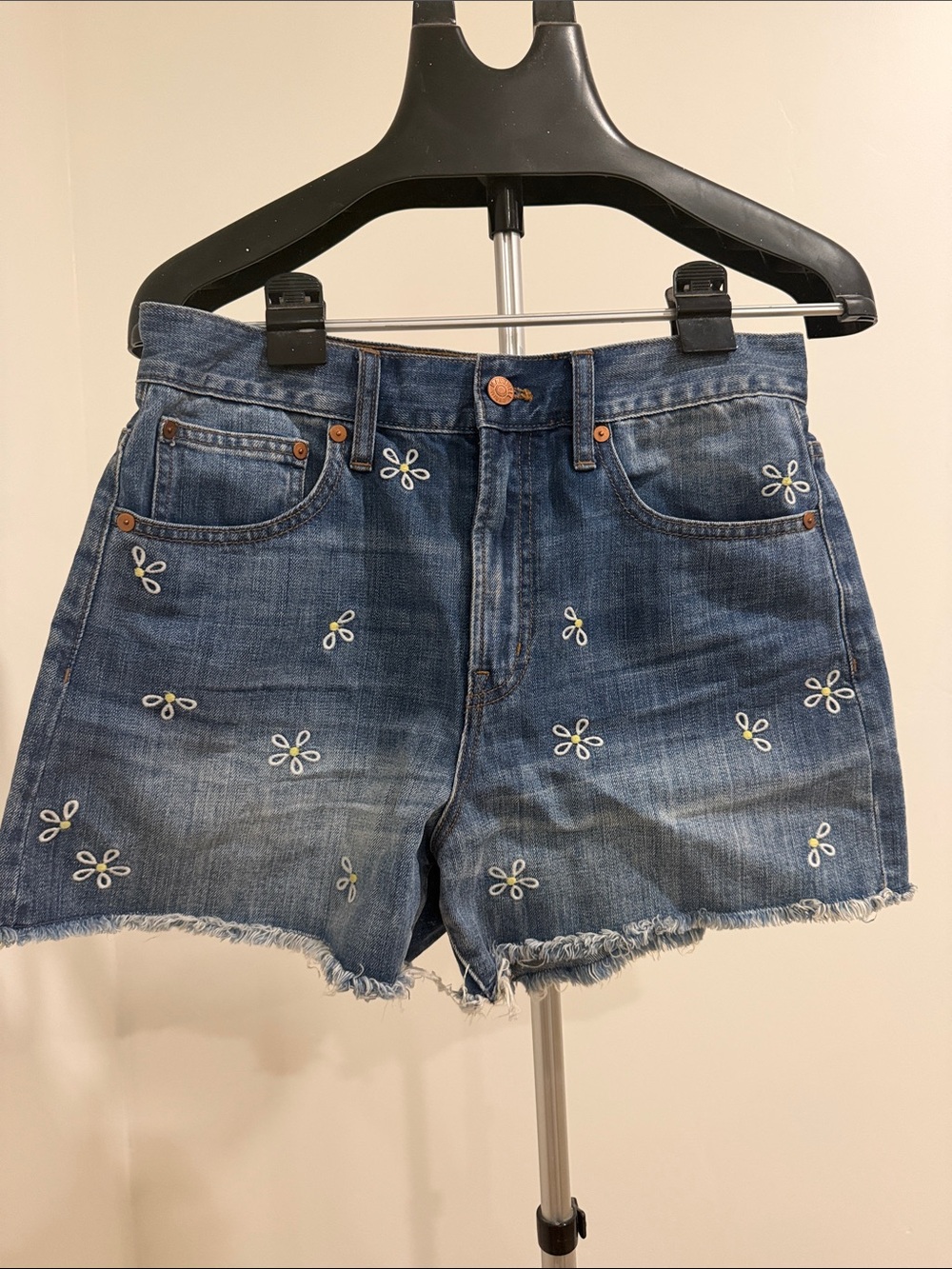 Madewell Blue Denim Daisy Embroidered Jean Shorts